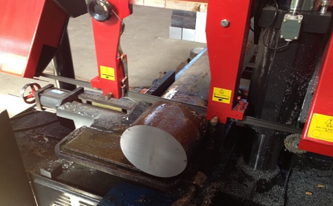 惠东卧式带锯床加工时出现明显振荡如何排查？